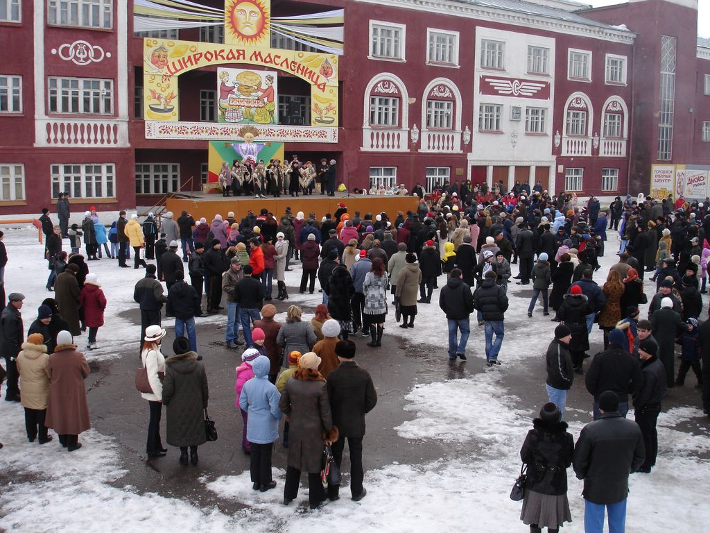 Прогноз погоды ртищево саратовской. Дворец культуры Ртищево. Ртищево Саратовская область. Город Ртищево. Жители города Ртищево.