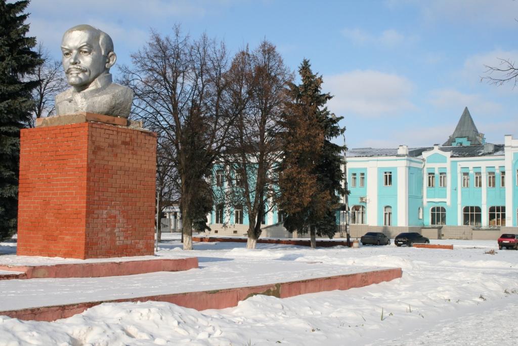 Прогноз погоды ртищево саратовской. Город Ртищево Саратовской области. Площадь города Ртищево Саратовской области. Ртищево достопримечательности. Храм Николая Чудотворца Ртищево.