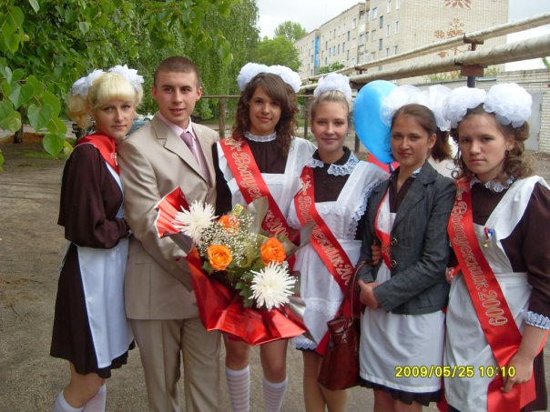 Сайт школ ртищево. МОУ СОШ 4 Ртищево. Саратовская область Ртищево школа 4. Город Ртищево 1 школа. 7 Школа в городе Ртищево Саратовской области.